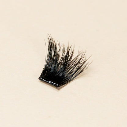 Pre-Glued Whispy Extreme - Press-On Lashes